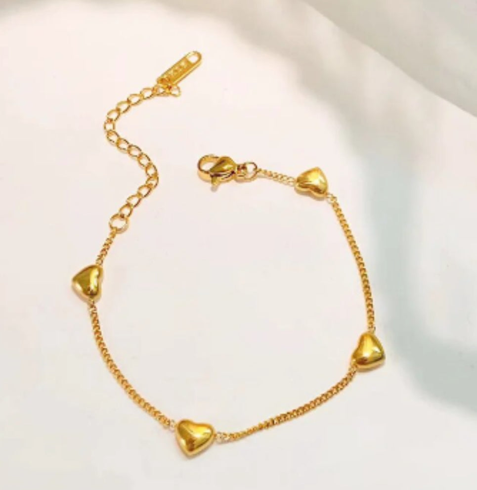 Gold Mini Hearts Bracelet