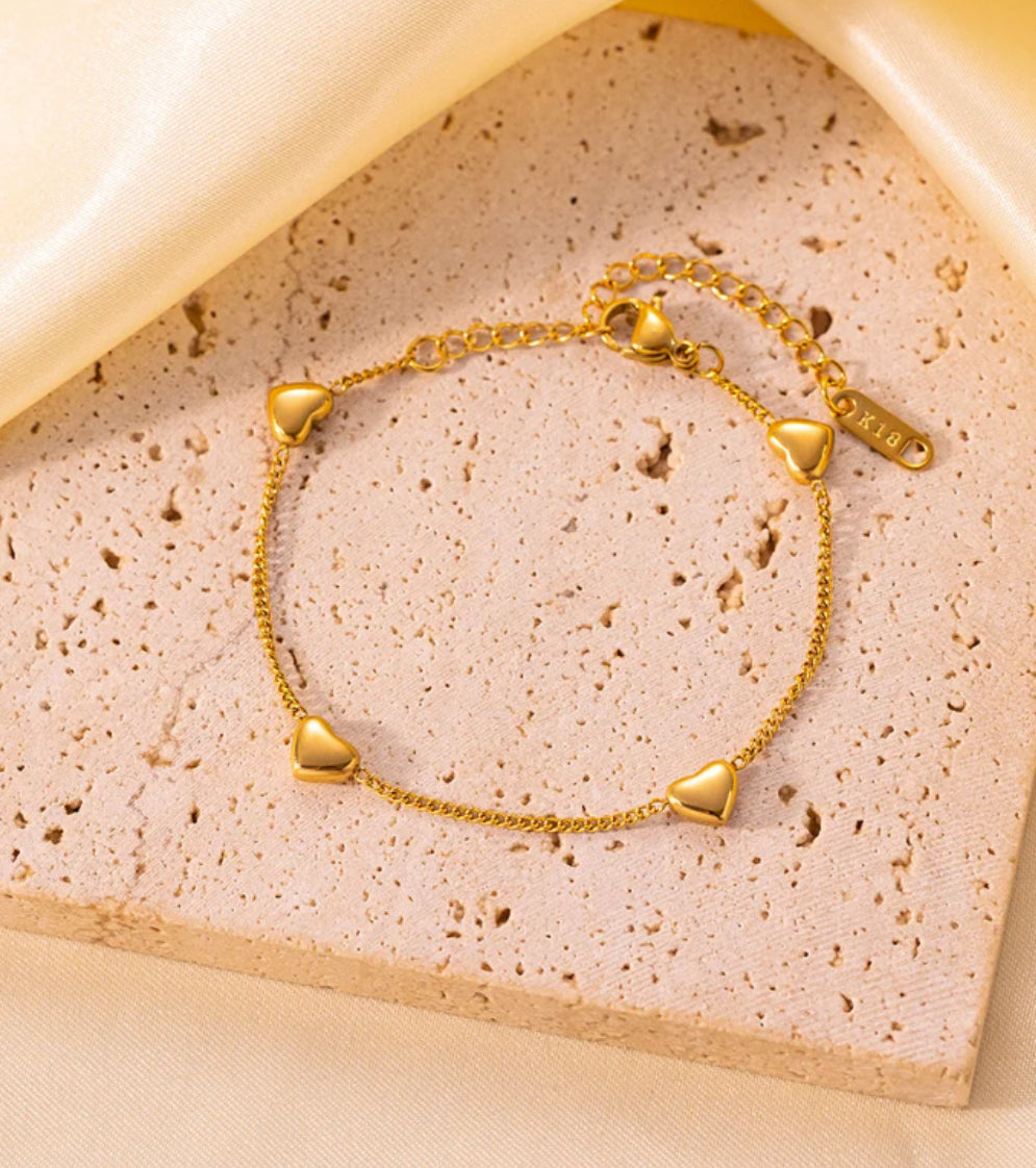 Gold Mini Hearts Bracelet