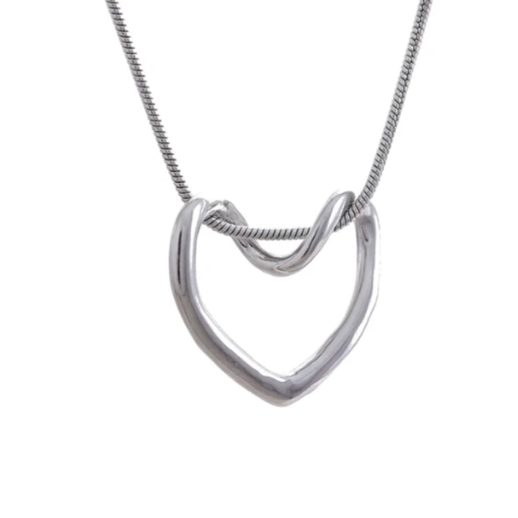 Minimalist Heart Shape Necklace